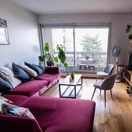 Cozy And Spacious Apartment