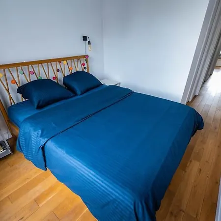 Cozy And Spacious Apartment